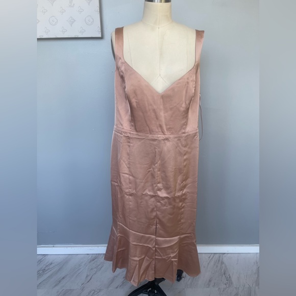 Fame and partners dress- Rosegold silk NWT - Picture 2 of 4